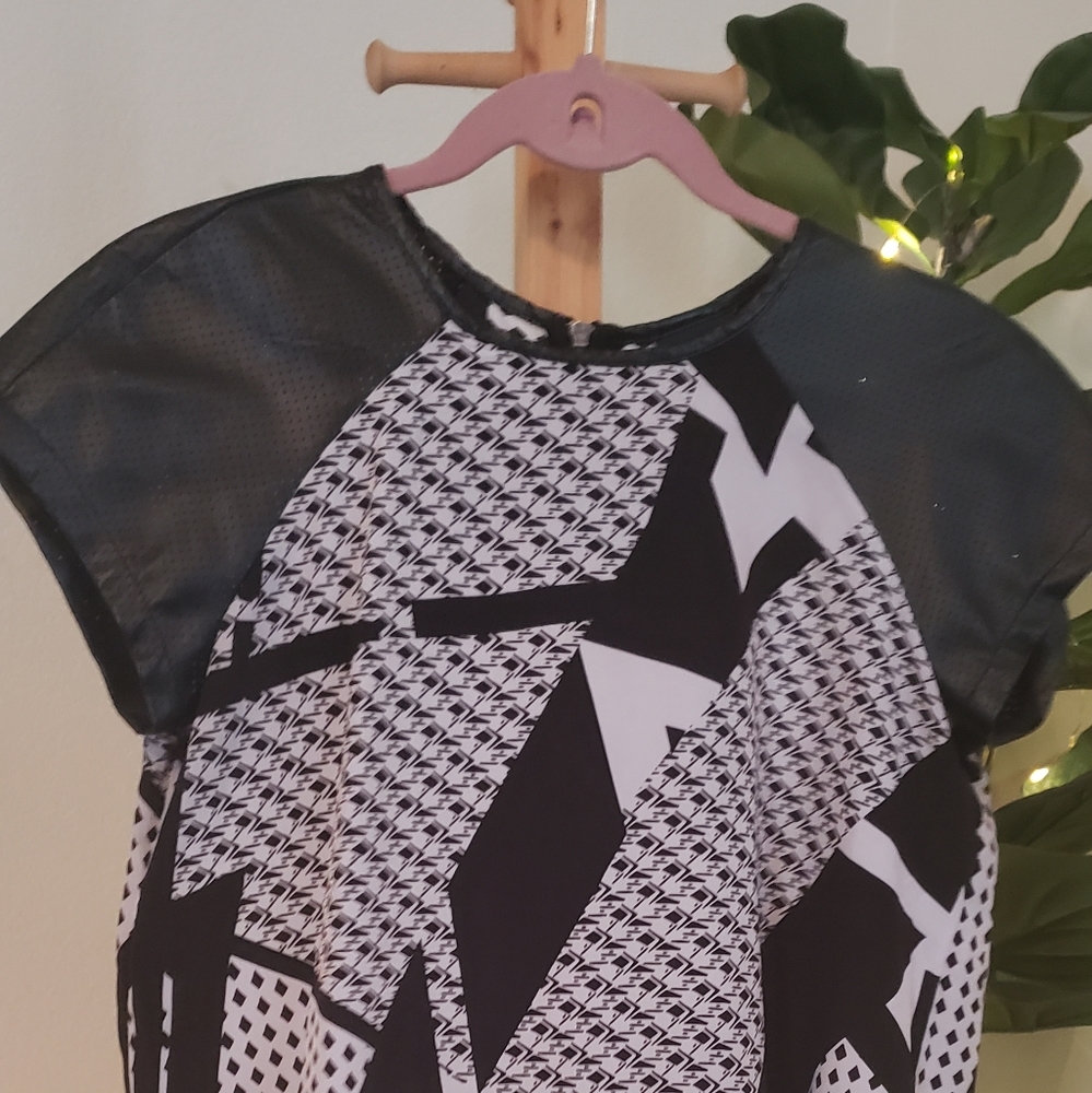 Mossimo mixed media shirt with back zip
